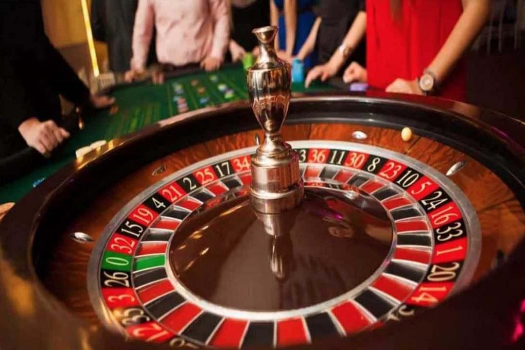 Khám phá top game đánh phỏm hay nhất hiện nay cho người chơi yêu thích bài lá
